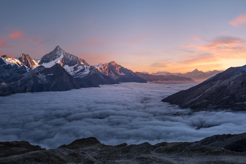 Berglandschaft an der Grenze Schweiz-Oesterreich